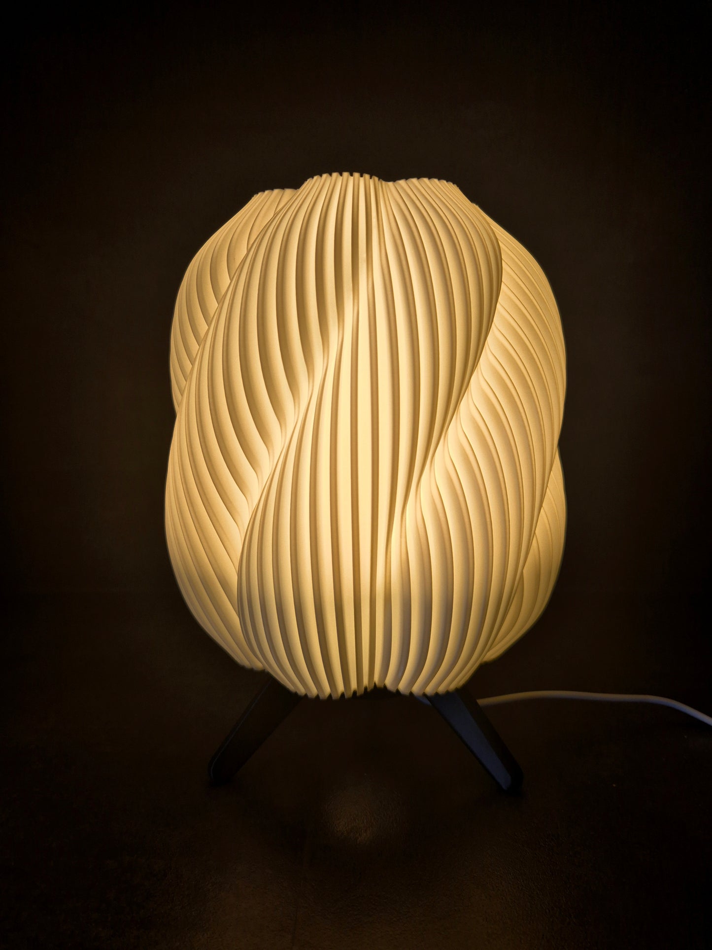 Modern Swirl Lamp